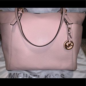 *Brand New* Pretty Blush Michael Kors Bag